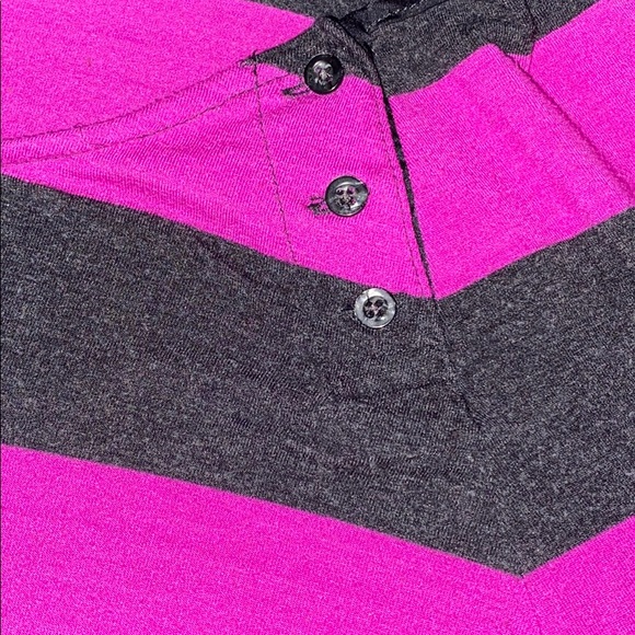 Banana Republic striped long sleeved shirt. - Picture 2 of 4